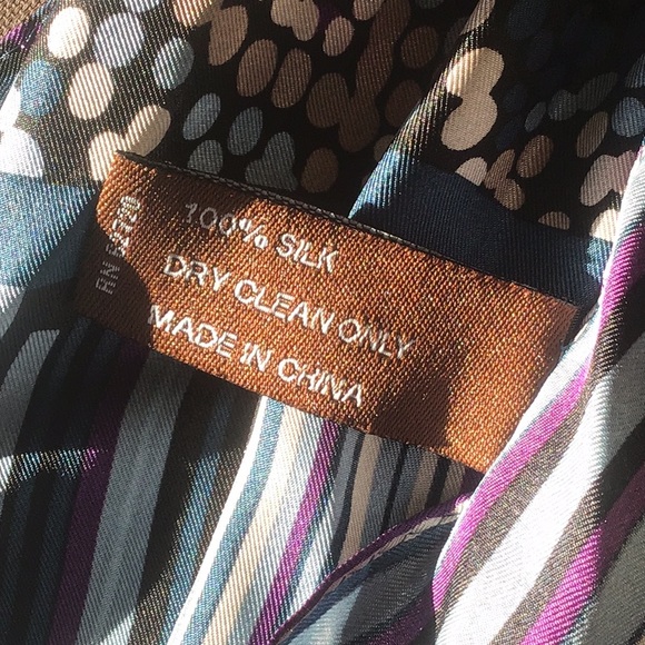 ADRIENNE VITTADINI VINTAGE SILK SCARF - Picture 8 of 8